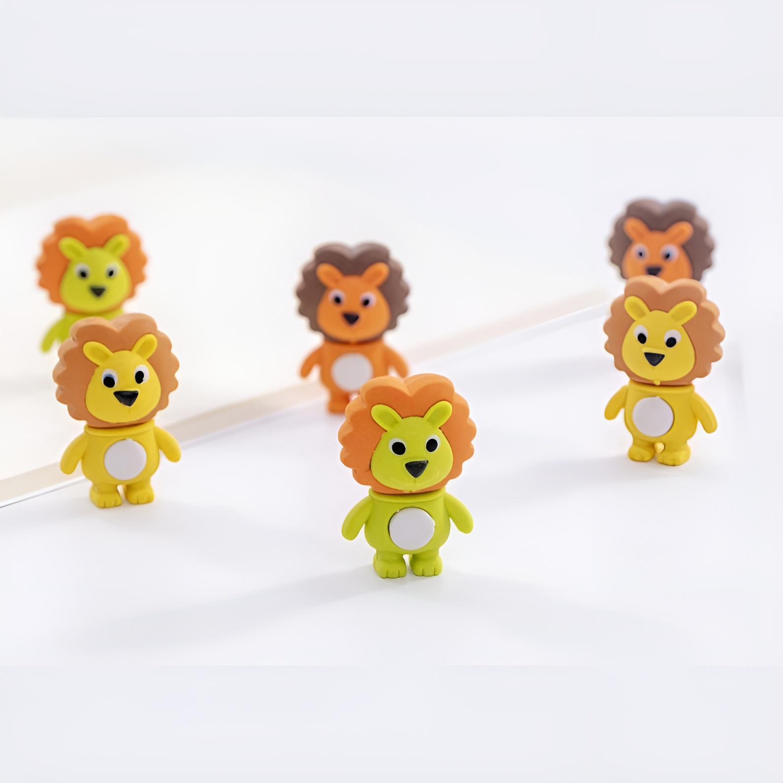 Mini Lion Eraser - Tinyminymo