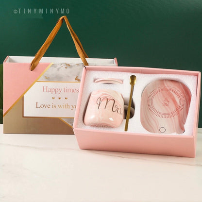 Mr and Mrs Mug with Warmer Lid and Spoon - Tinyminymo