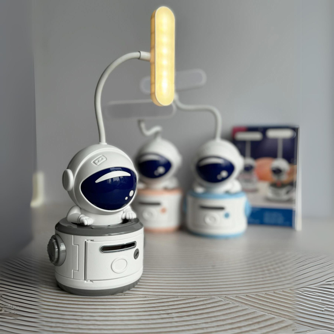 Multipurpose Astronaut Desk Lamp - Tinyminymo