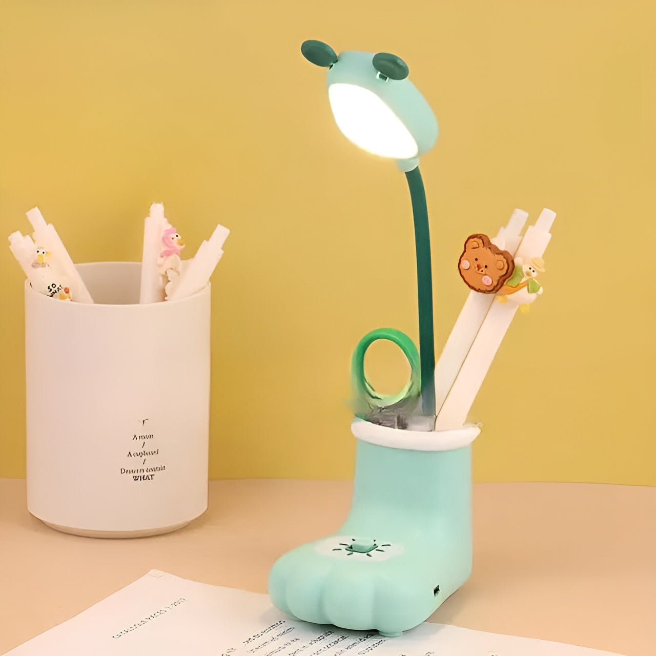 Multipurpose Bear Paw LED Desk Lamp - Tinyminymo
