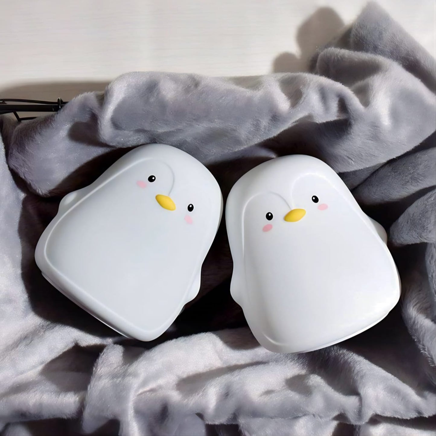 Penguin Silicone Night Light - Tinyminymo 