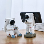Phone Addict Astronaut Mobile Holder - Tinyminymo