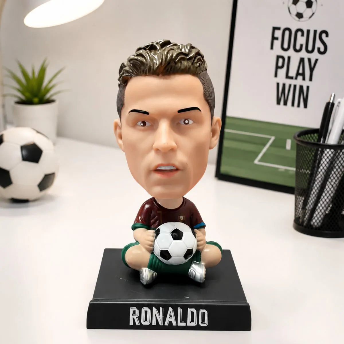 Ronaldo Bobblehead in Maroon Jersey - Tinyminymo