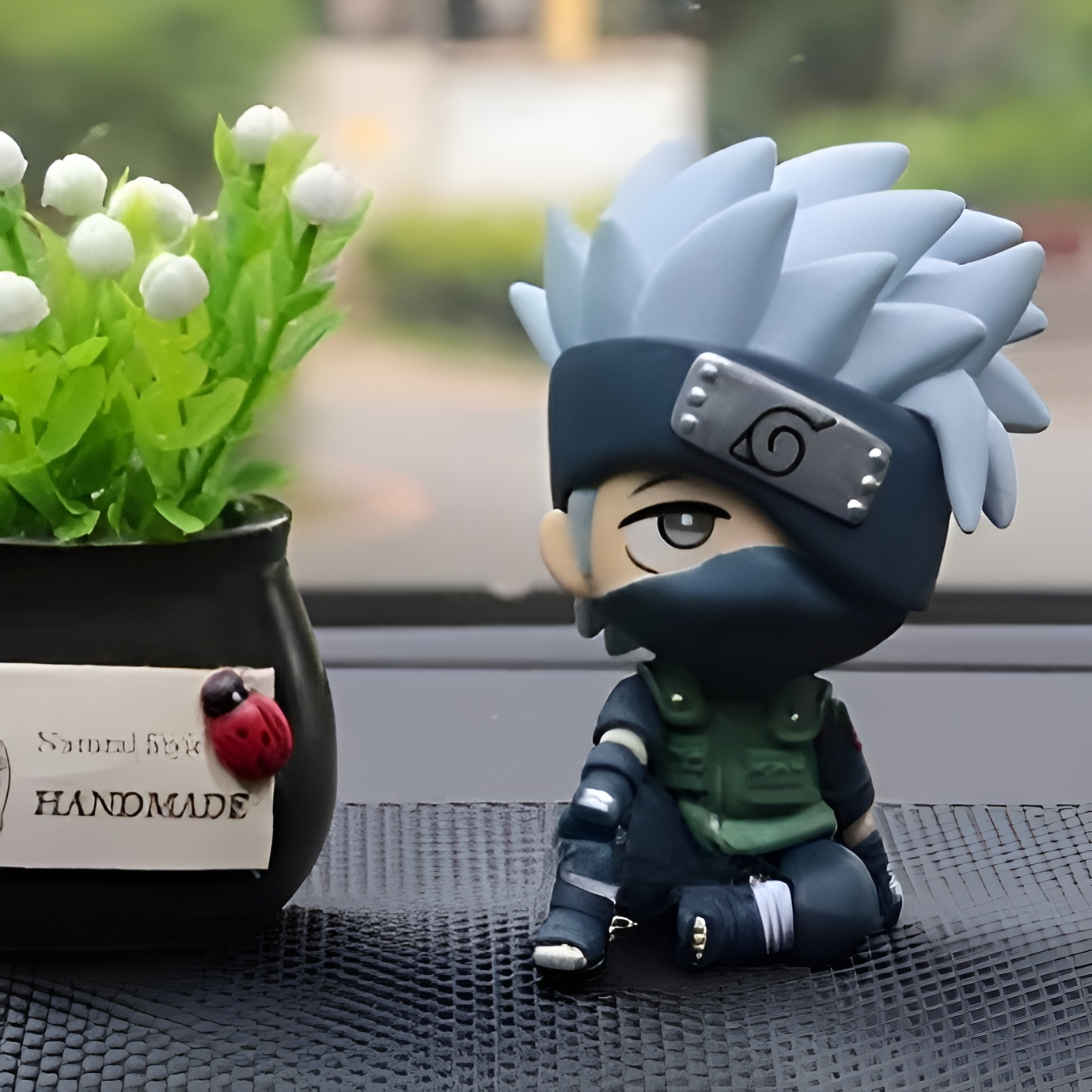 Sitting Kakashi Action Figure - Tinyminymo