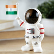 Solar Powered Astronaut with Flag - Tinyminymo