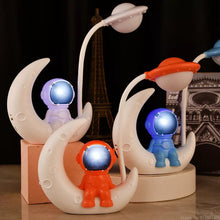 Load image into Gallery viewer, Astronaut LED Desk Lamp - Tinyminymo
