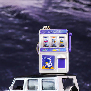 Astronaut Slot Machine Keychain - Tinyminymo