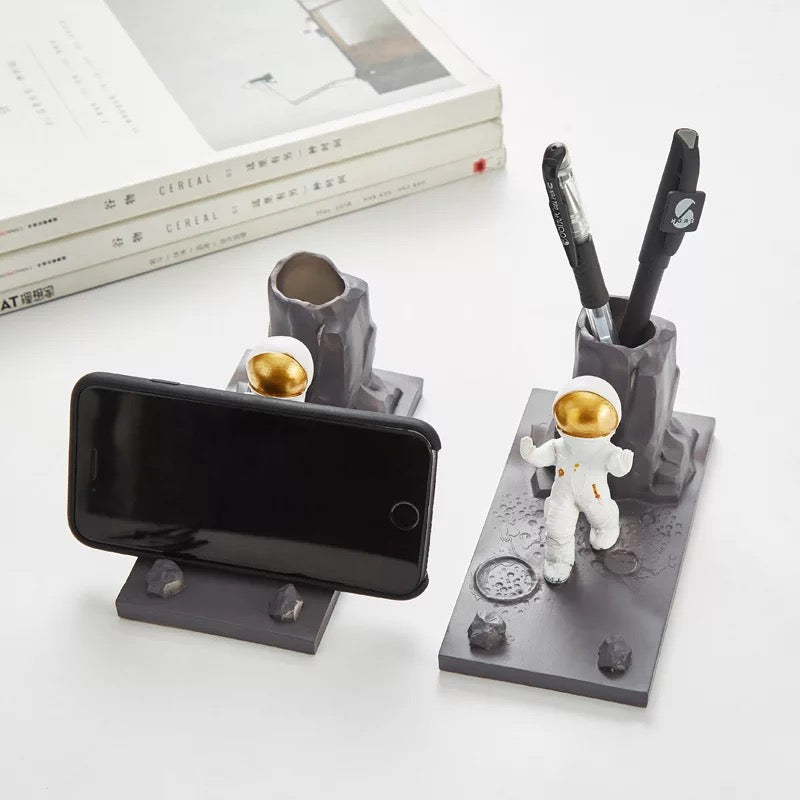 Astronaut Stationery and Phone Holder - Tinyminymo