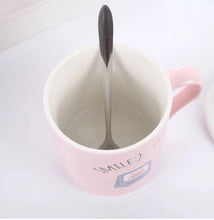 Load image into Gallery viewer, Camera Mug with 3D Lid and Spoon - Tinyminymo

