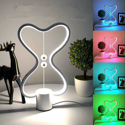 Heng Magnetic Balance Lamp - Tinyminymo
