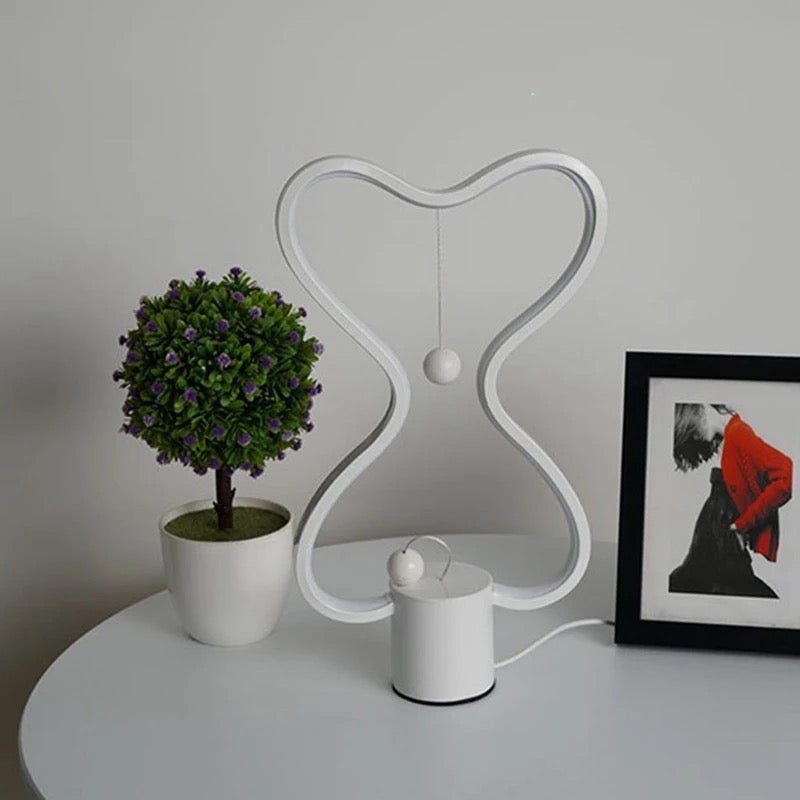 Heng Magnetic Balance Lamp - Tinyminymo