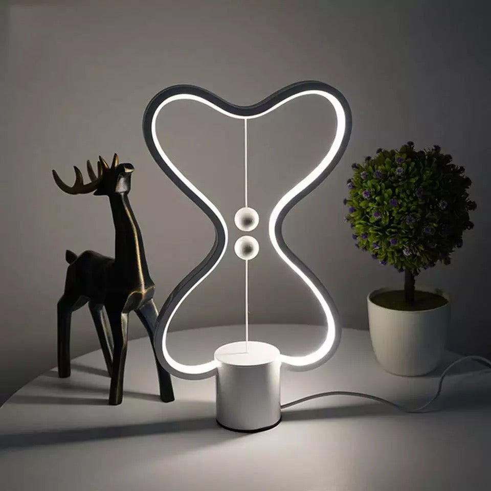 Heng Magnetic Balance Lamp - Tinyminymo