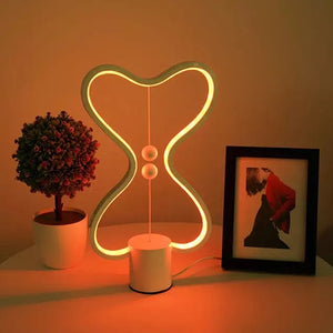 Heng Magnetic Balance Lamp - Tinyminymo