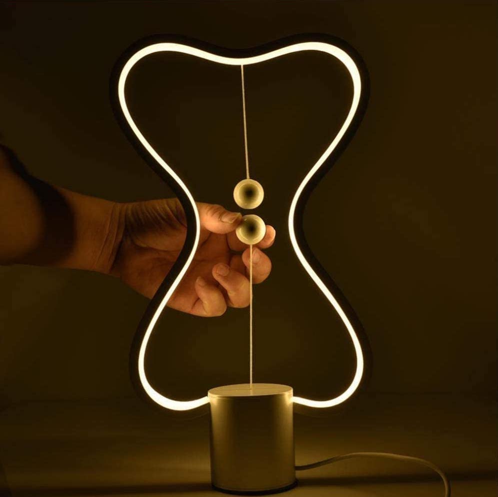 Heng Magnetic Balance Lamp - Tinyminymo