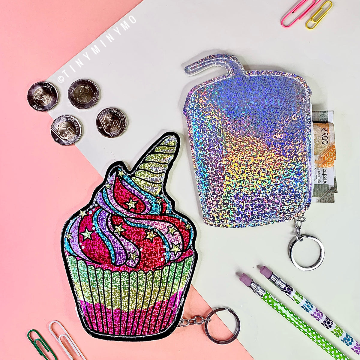 Holographic coin pouch