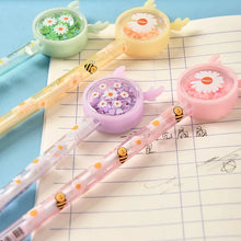 Load image into Gallery viewer, Reindeer Confetti Pen - Tinyminymo
